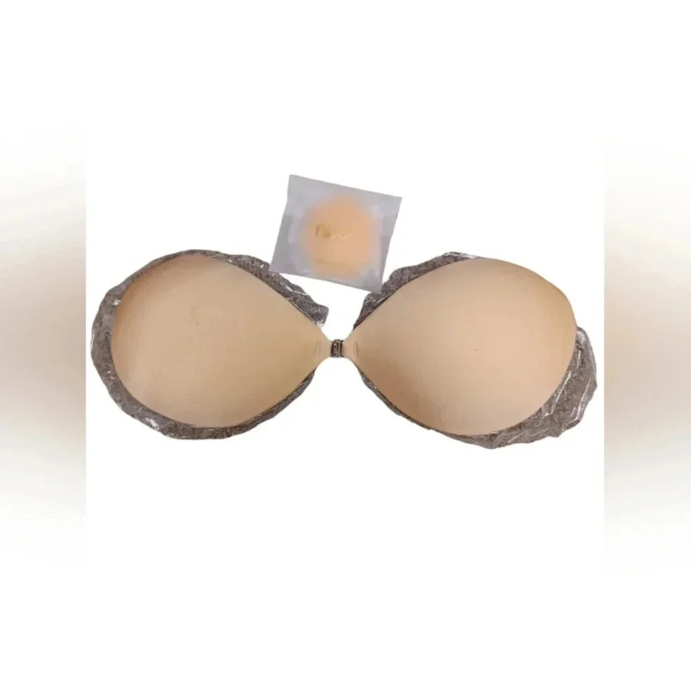 Niidor NWT  Silicone Adhesive Nude Brassiere Size D Cup - Picture 3 of 4